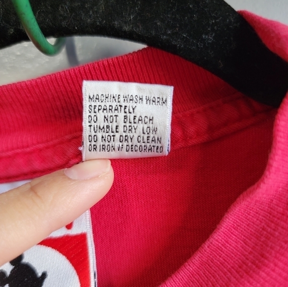 Disney Vintage Mickey INC. Mickey Mouse and Minnie Mouse Medium t-shirt - Picture 4 of 6